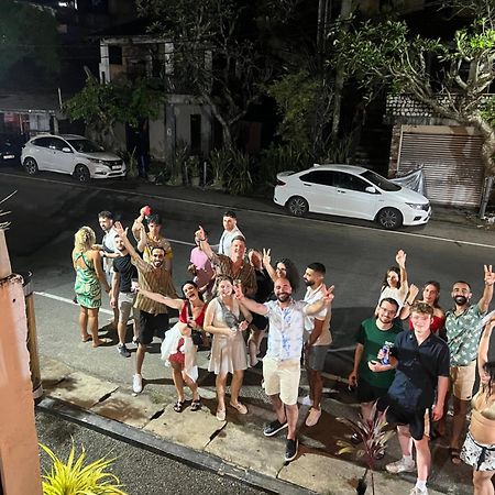 Hummus Hostel هيكادوفا المظهر الخارجي الصورة