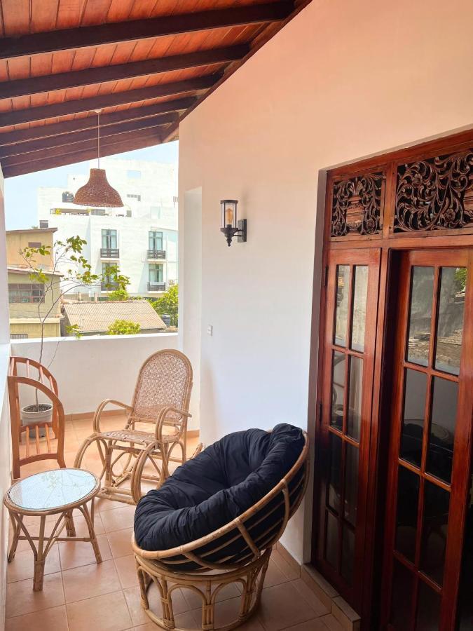 Hummus Hostel هيكادوفا المظهر الخارجي الصورة