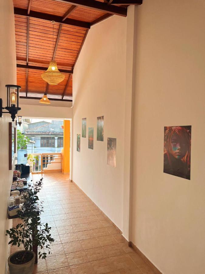 Hummus Hostel هيكادوفا المظهر الخارجي الصورة
