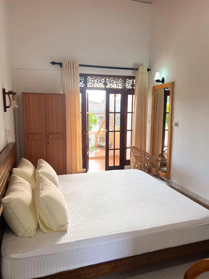 Hummus Hostel هيكادوفا المظهر الخارجي الصورة