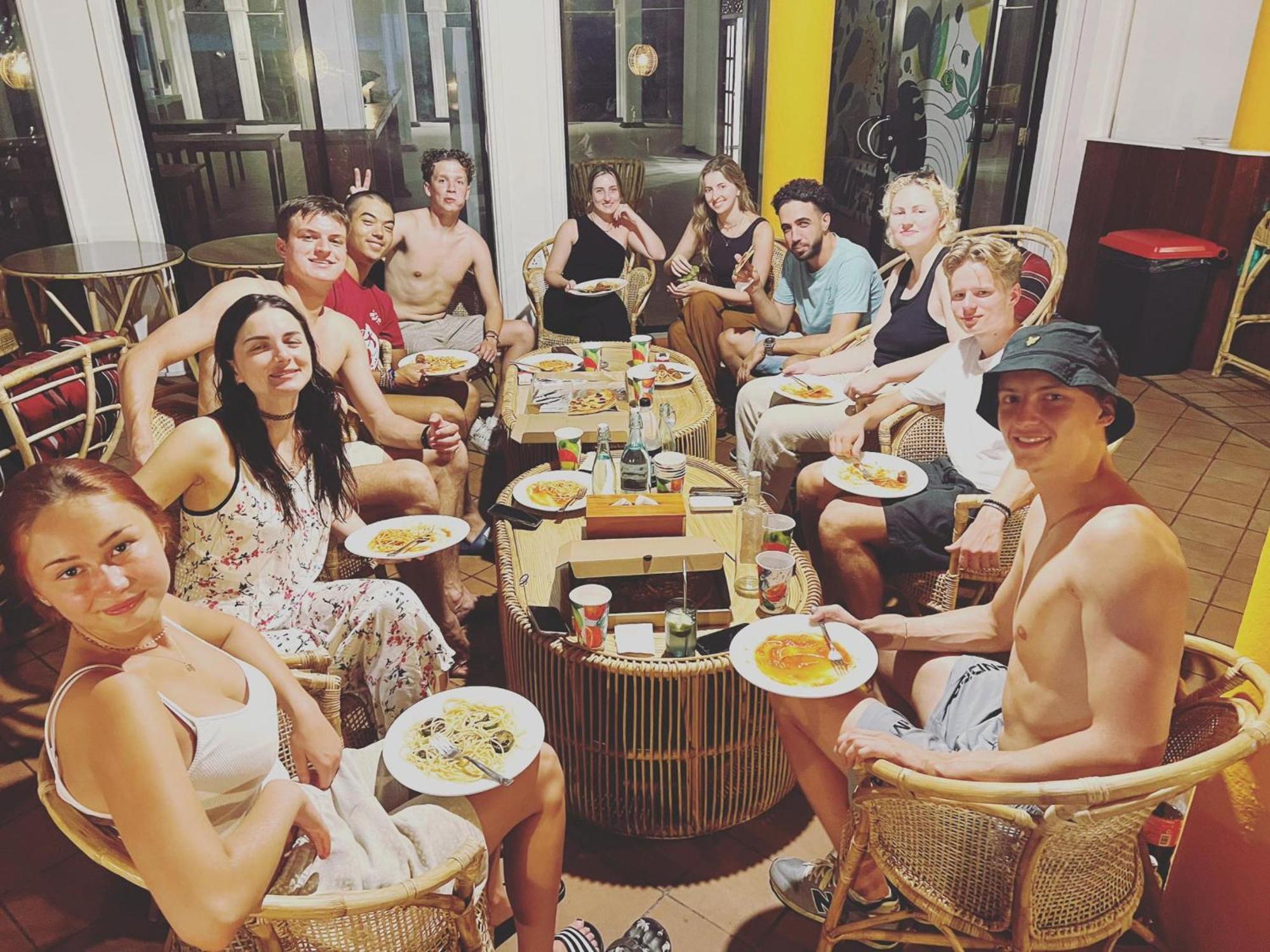 Hummus Hostel هيكادوفا المظهر الخارجي الصورة