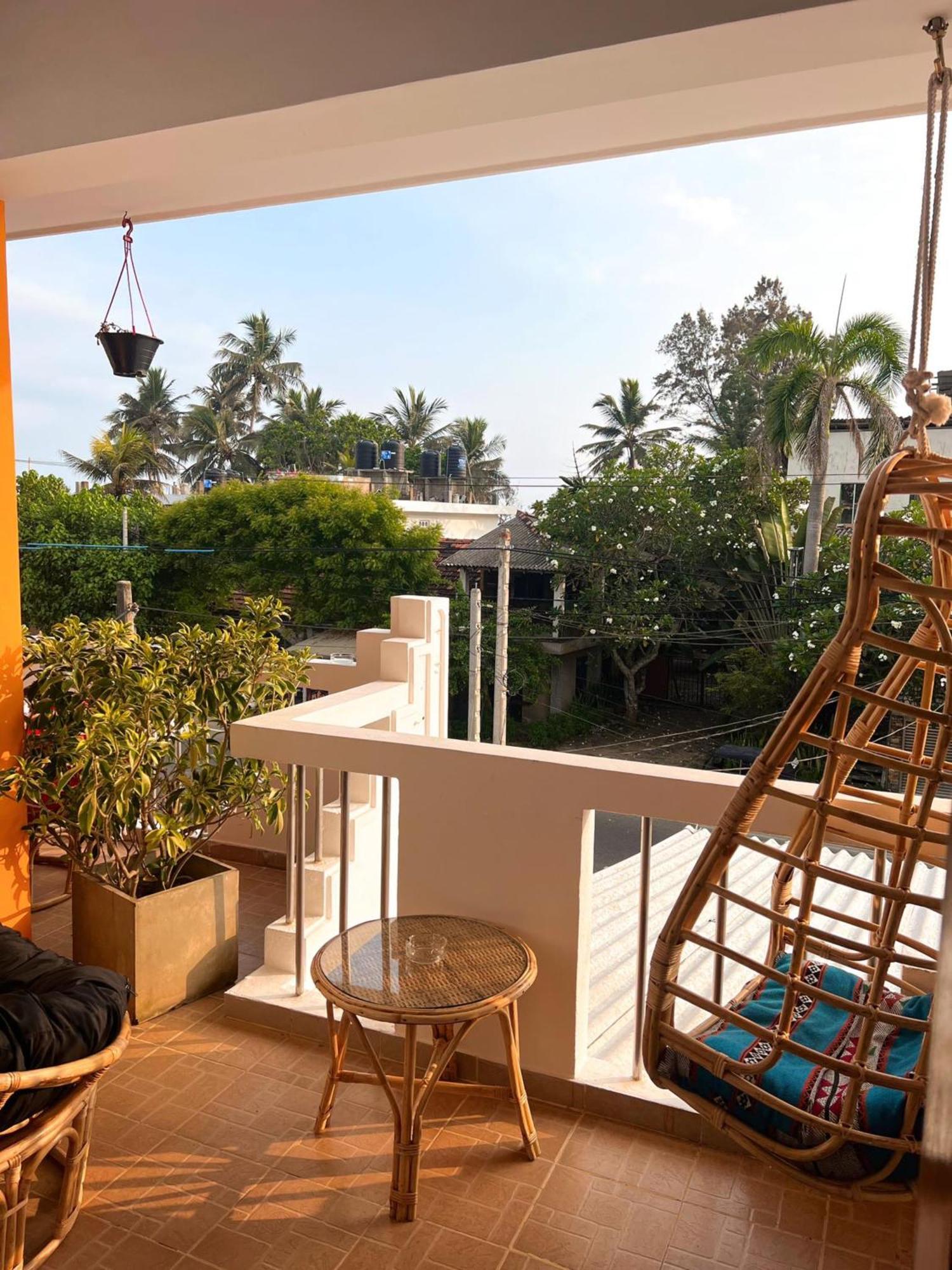 Hummus Hostel هيكادوفا المظهر الخارجي الصورة