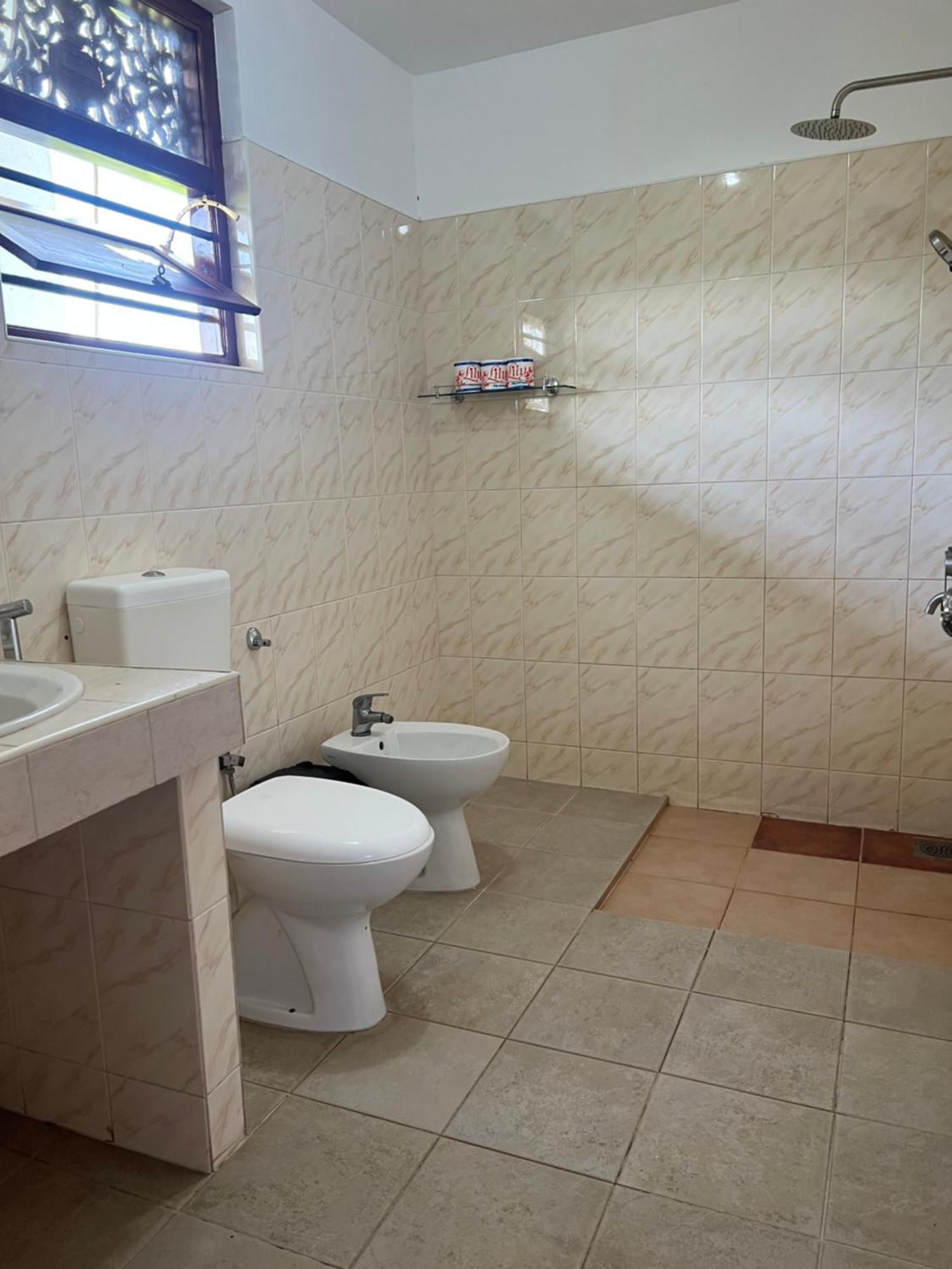 Hummus Hostel هيكادوفا المظهر الخارجي الصورة